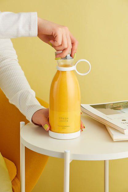Veloura™ Blender Bottle